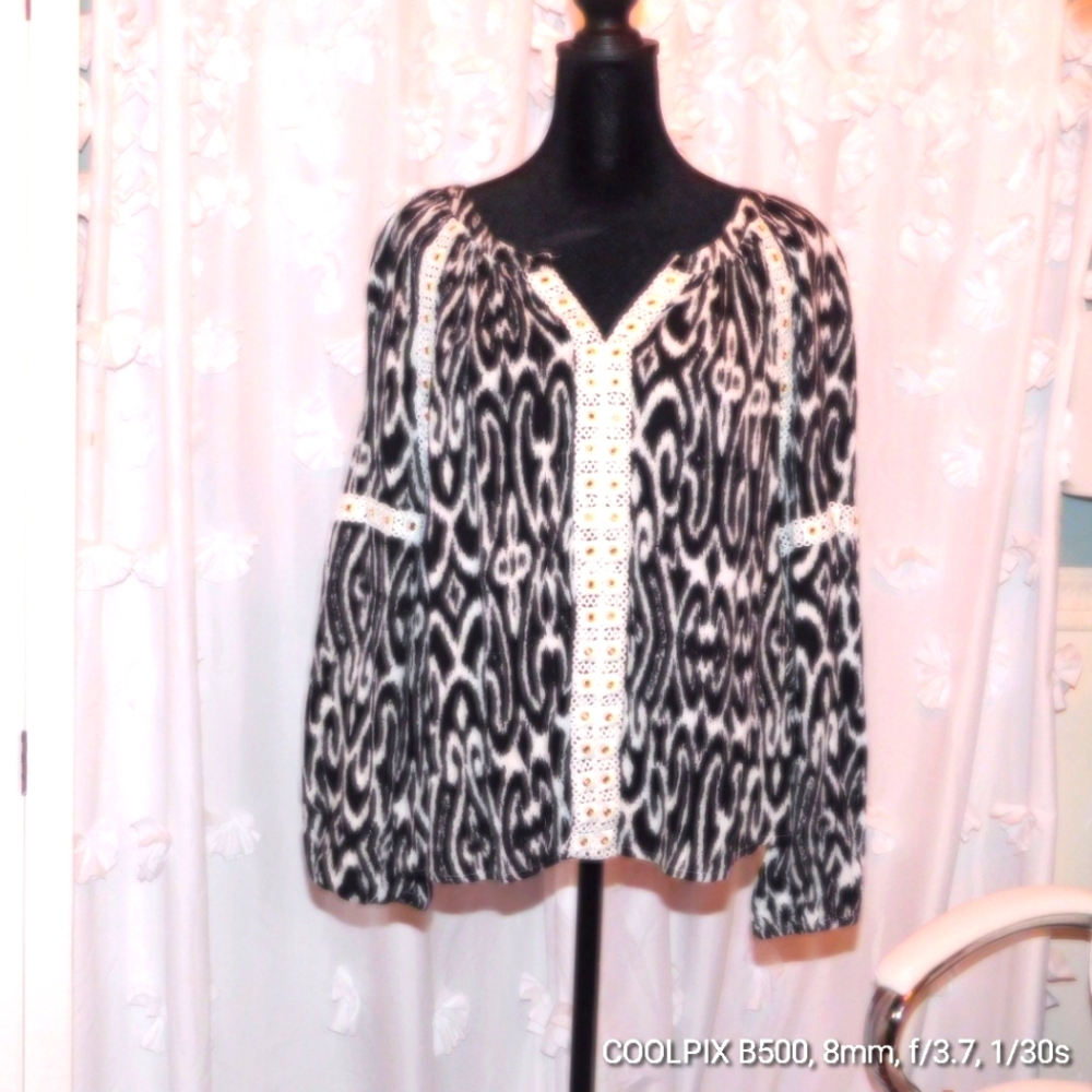 International concepts blouse Sz p/medium